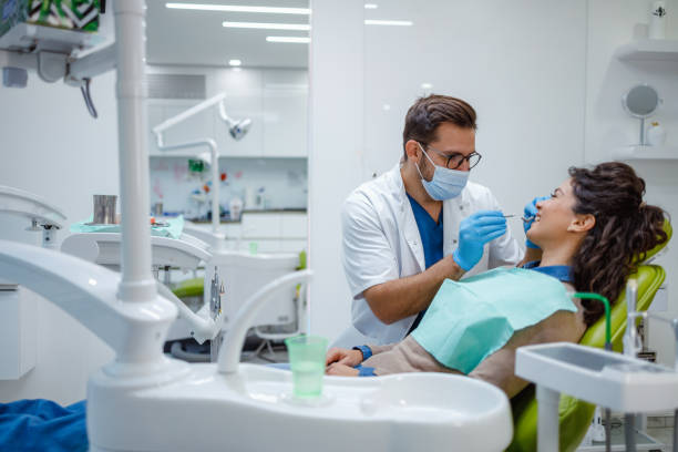 Best Dental Bonding  in Redfield, AR